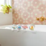 Munchkin Float and Play Bubbles - 4pk - Image 2