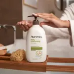 Aveeno Daily Moisturizing Body Wash, 33 fl. oz., 2 pk. - Image 3
