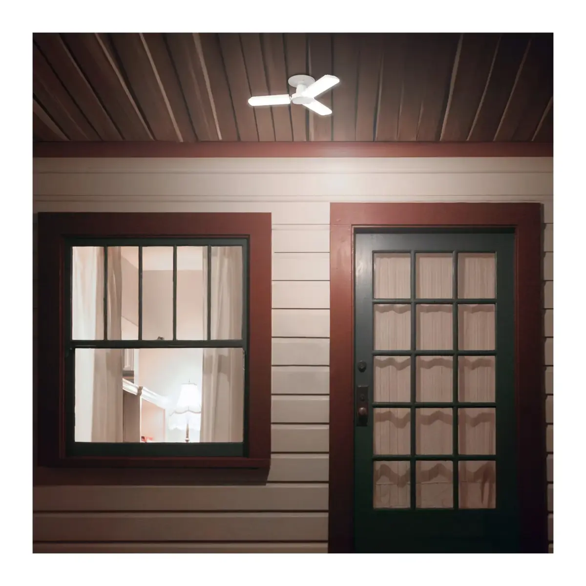 Feit Electric High Lumen Multi-Directional 3-Panel LED Light - Image 4